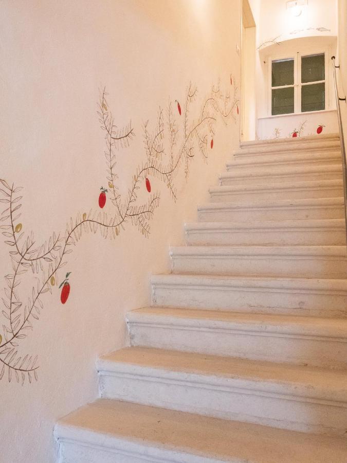 Locanda Dell'Oleificio Mezzane di Sotto Ngoại thất bức ảnh