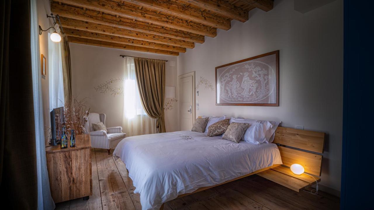 Locanda Dell'Oleificio Mezzane di Sotto Ngoại thất bức ảnh