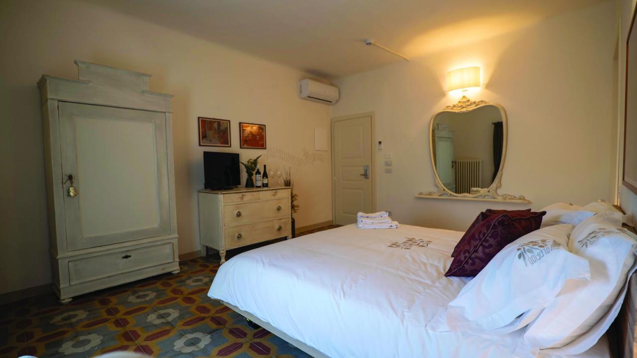 Locanda Dell'Oleificio Mezzane di Sotto Ngoại thất bức ảnh