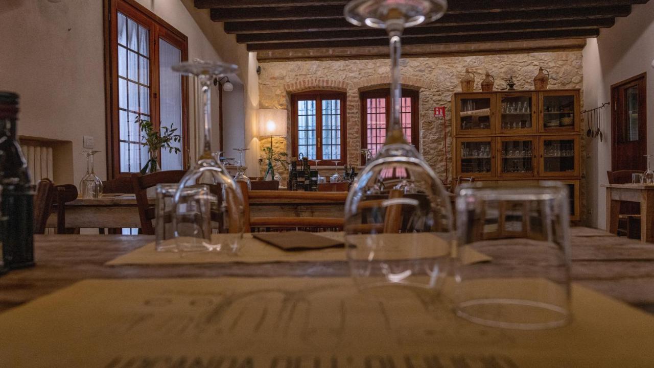 Locanda Dell'Oleificio Mezzane di Sotto Ngoại thất bức ảnh